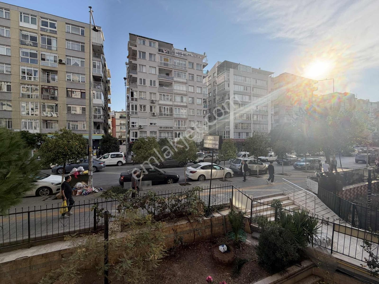 Bürmen'den Hatay Caddesi Üzerinde Metro Yakını Köşe Konumlu — fotoğraf 12