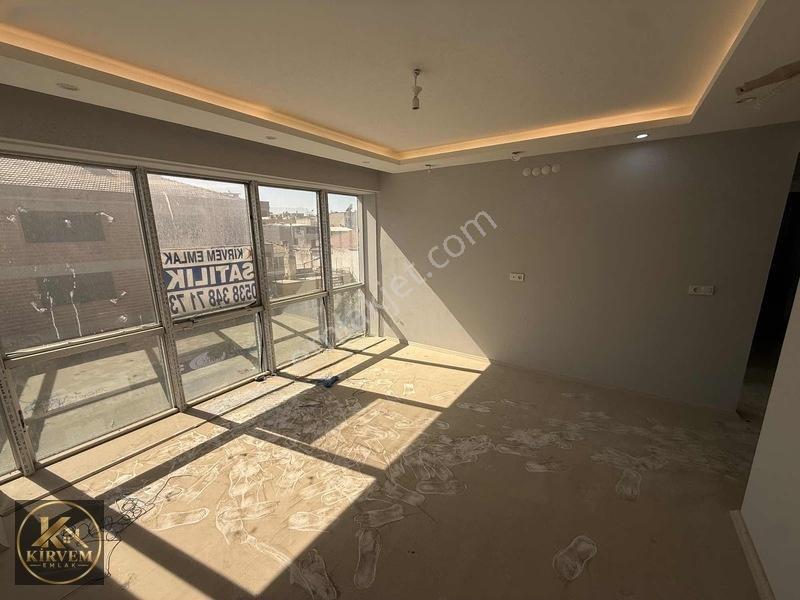 Kirvem Emlaktan Saruhanlının Kalbinde Cadde Üzerinde Ofis! — fotoğraf 5