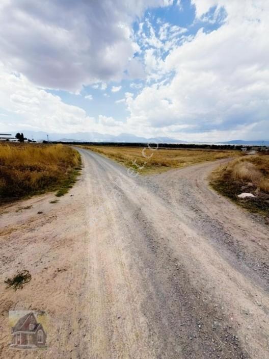 Gevreklide Satılık Bahçe Yapımına Uygun Tarla Köşe — fotoğraf 2