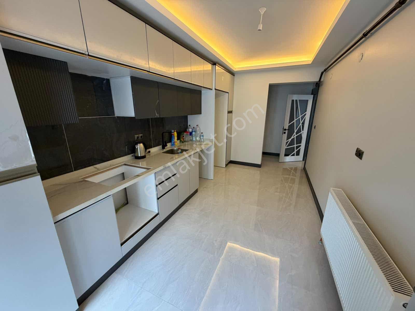 Çamlıdere'De Sıfır 4+1 Satılık Dubleks Asansörlü Daire