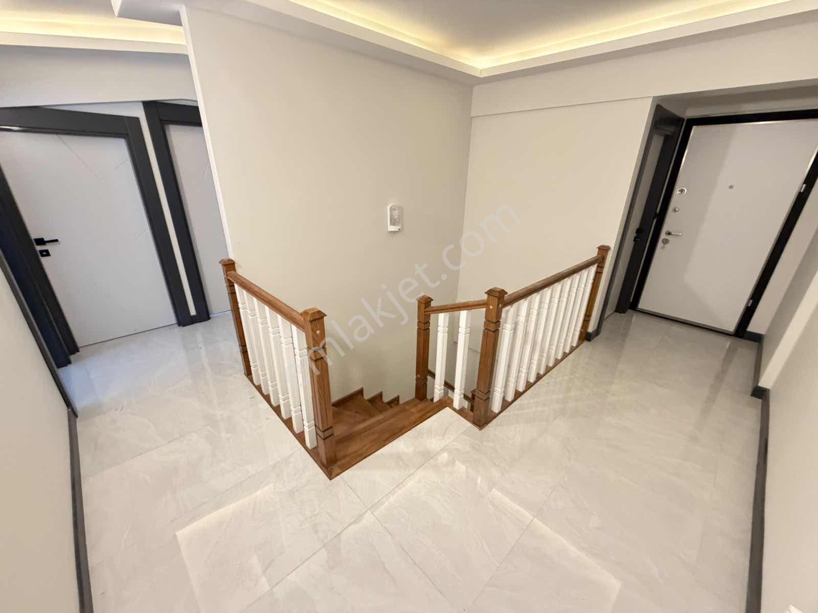 Çamlıdere'de Sıfır 4+1 Satılık Dubleks Asansörlü Daire — fotoğraf 9