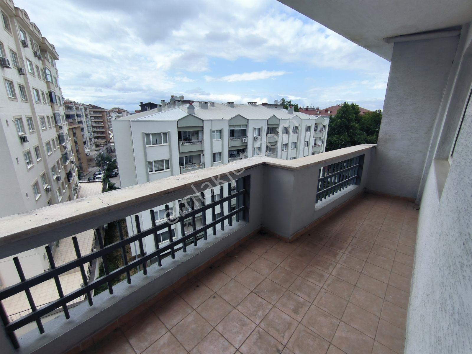 Bursa Hüdavendigar'da Satılık 3+1 Daire — fotoğraf 15