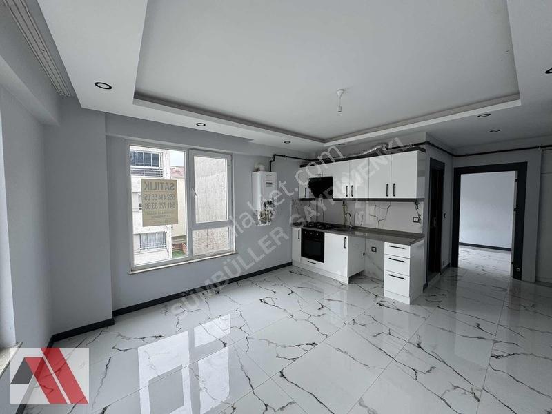 Sümbüller'den Hatboyu Yakını İskanlı Arakat Köşe Masrafsız 1+1 — fotoğraf 3