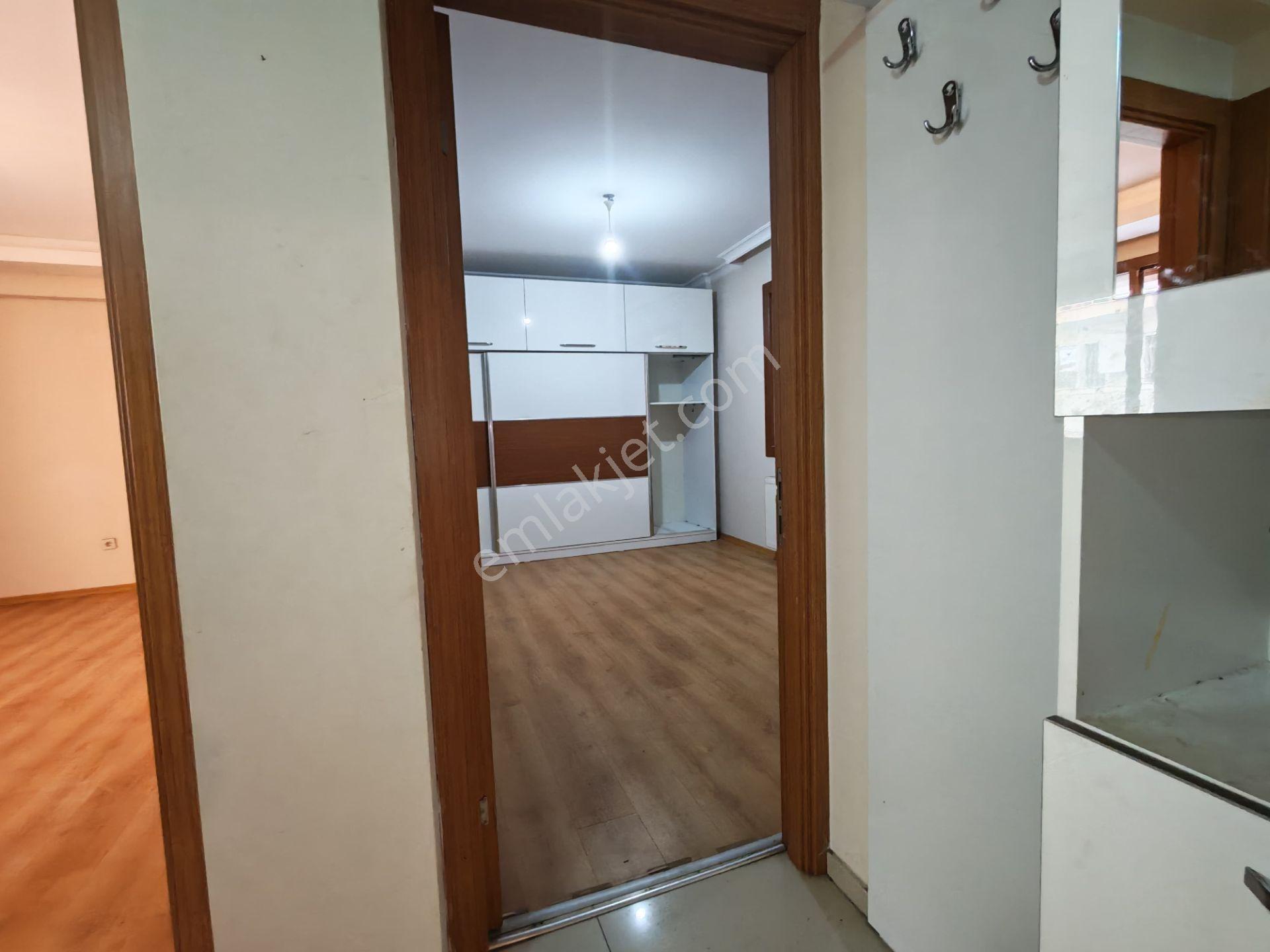 Nergiz Çarşısında 2+1 | Kilerli | Otoparklı — fotoğraf 13