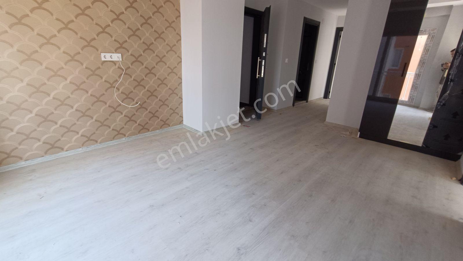 Osmangazi Mahallesinde 2+1 Yatay Mimari Satılık Daire — fotoğraf 2