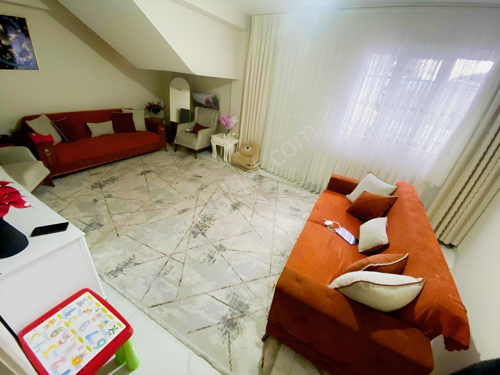 Bağcılar Fatih Mah 4 Yıllık Bahçe Katı 100M2 Satılık Daire