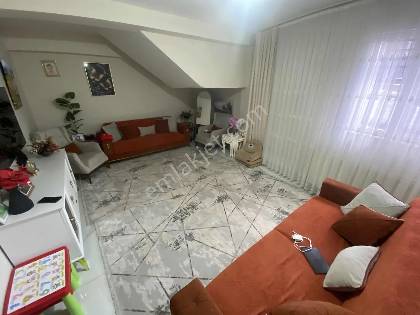 Bağcılar Fatih Mah 4 Yıllık Bahçe Katı 100m2 Satılık Daire — fotoğraf 2