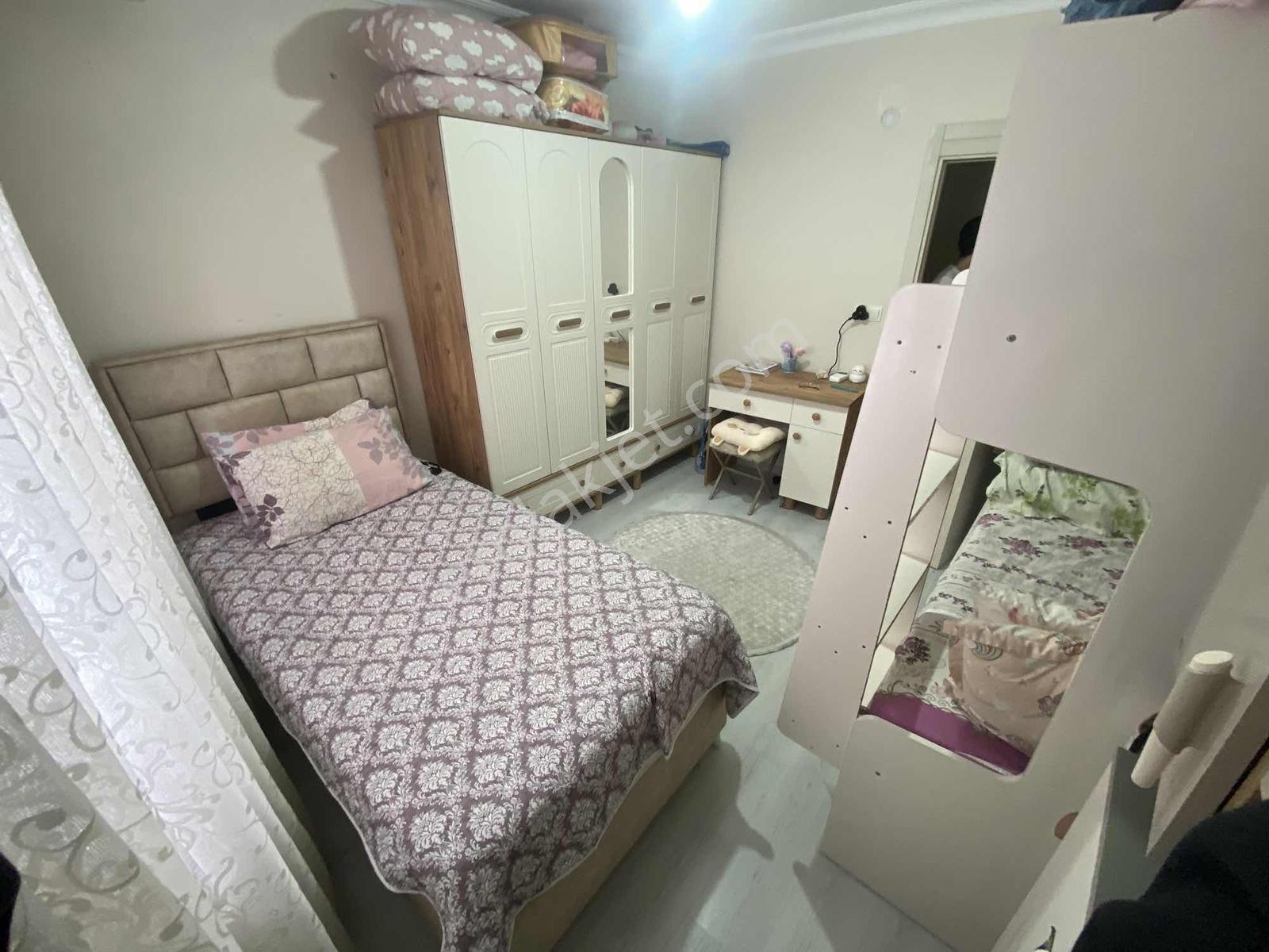 Bağcılar Fatih Mah 4 Yıllık Bahçe Katı 100m2 Satılık Daire — fotoğraf 8