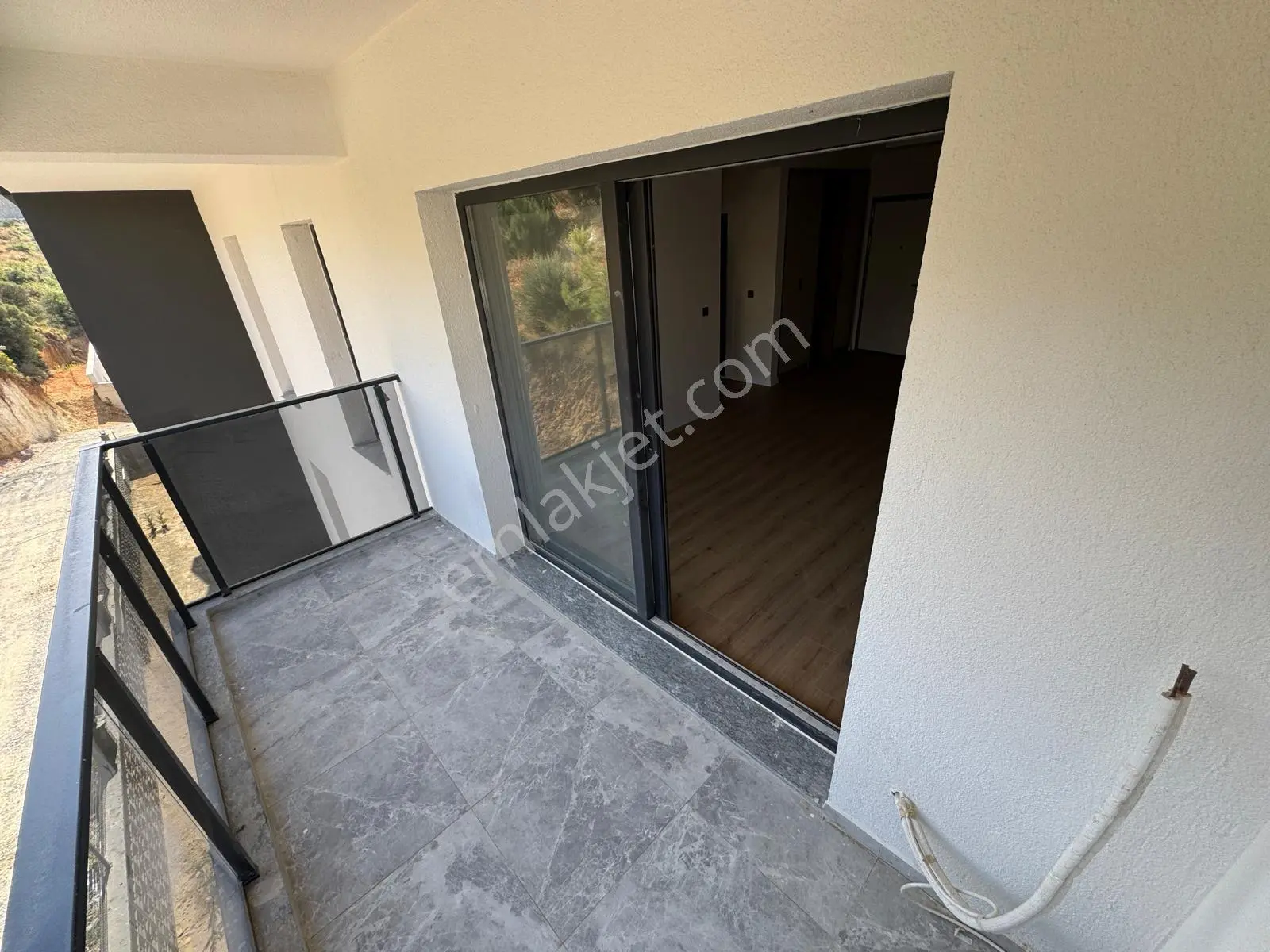 Değirmendere’de 2+1 Sıfır Havuzlu Sitede, Yerden Isıtmalı, Modern Daire — fotoğraf 13