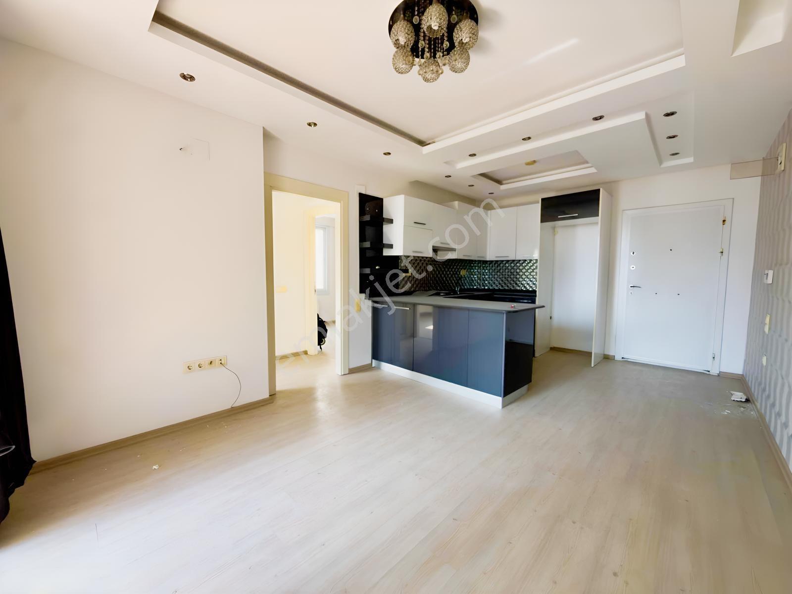Şah Yapı'dan Merkezi Konum Havuzlu Nezih Site 2+1 Satılık Daire — fotoğraf 4