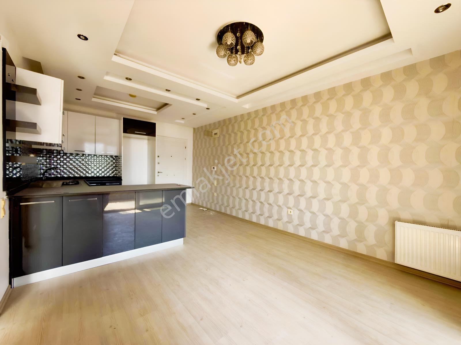 Şah Yapı'dan Merkezi Konum Havuzlu Nezih Site 2+1 Satılık Daire — fotoğraf 9