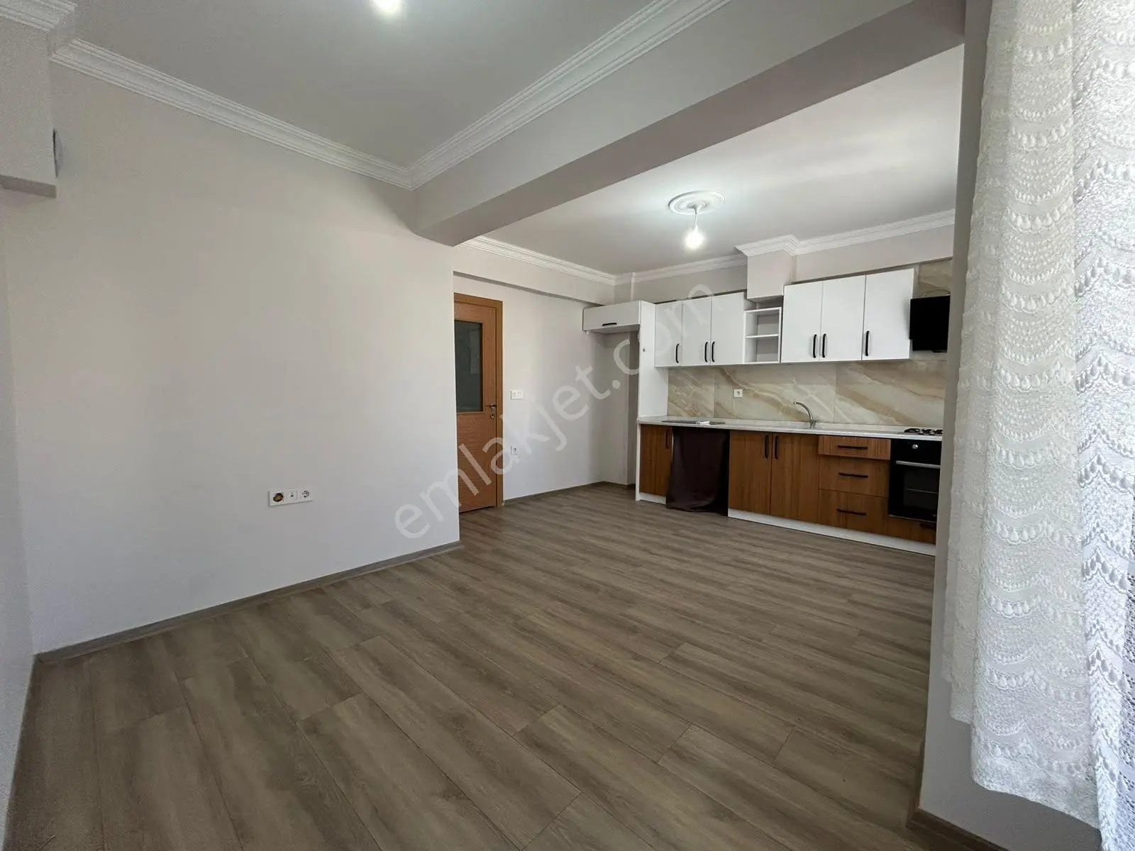 Sadece Yükselden Müstakil Tadında Doğalgazlı Ön Cephe 2+1 Daire — fotoğraf 6