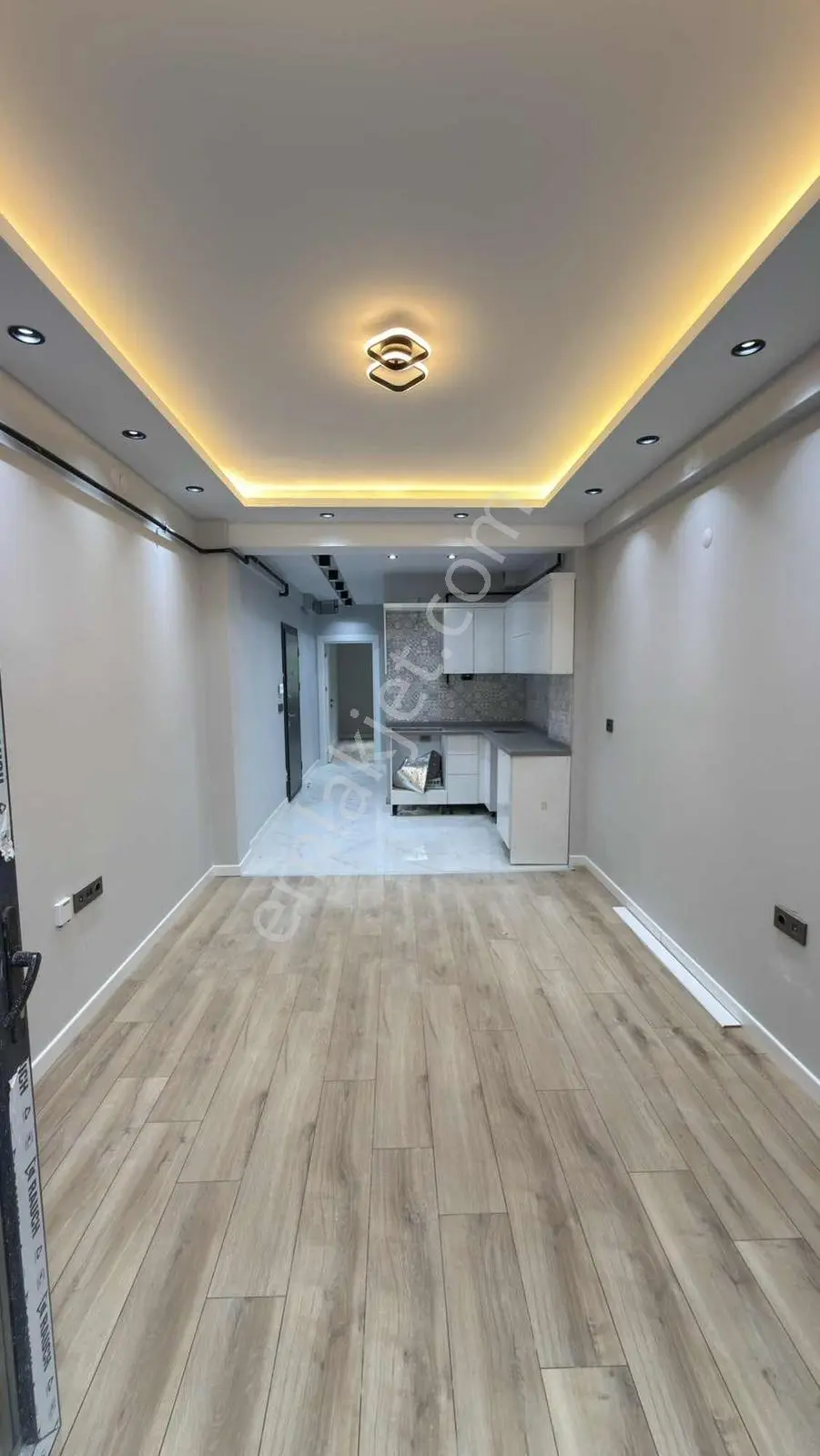 Çamlıca'da Tramvaya Yakın,yerden Isıtmalı 55m² 1+1 Satılık Daire — fotoğraf 4