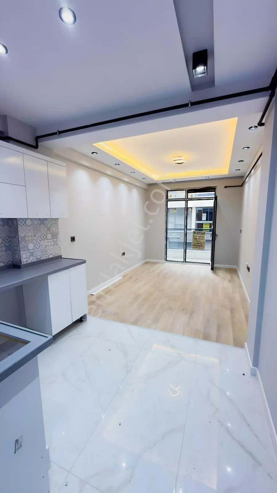 Çamlıca'da Tramvaya Yakın,yerden Isıtmalı 55m² 1+1 Satılık Daire — fotoğraf 5