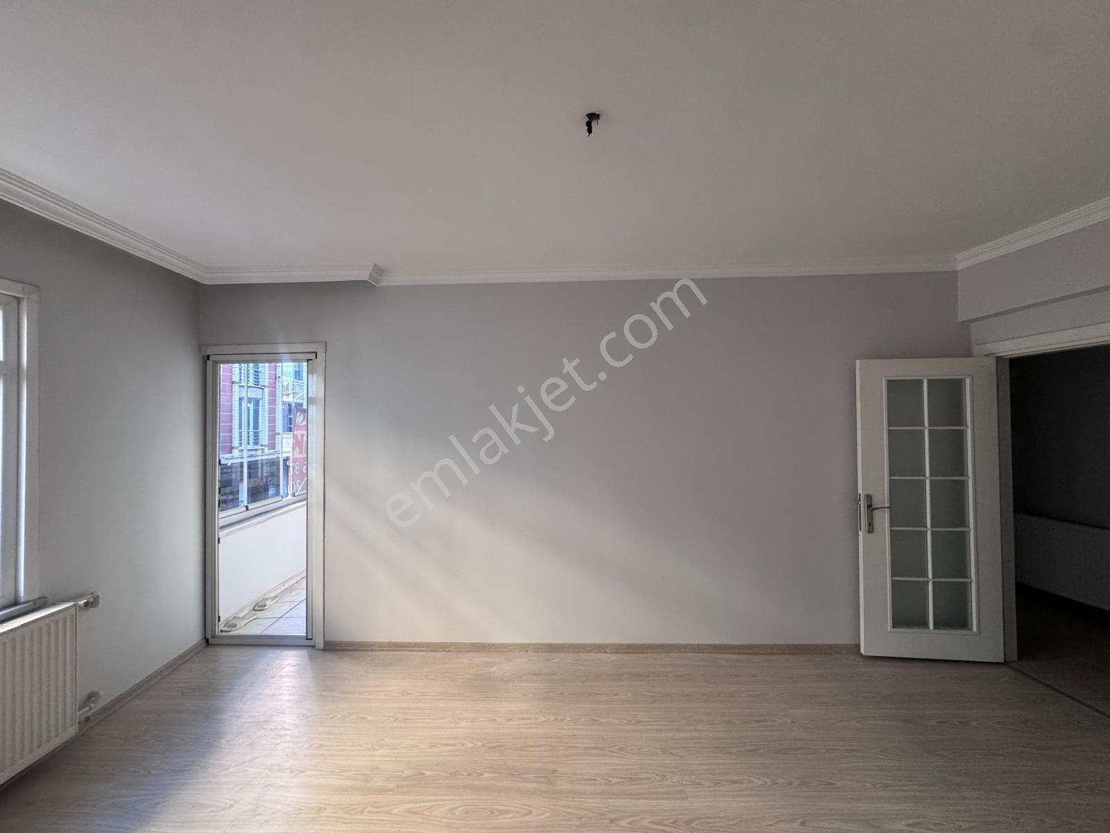Bağlarbaşı'nda Harika Konumda Satılık 2+1 Arakat Daire — fotoğraf 20