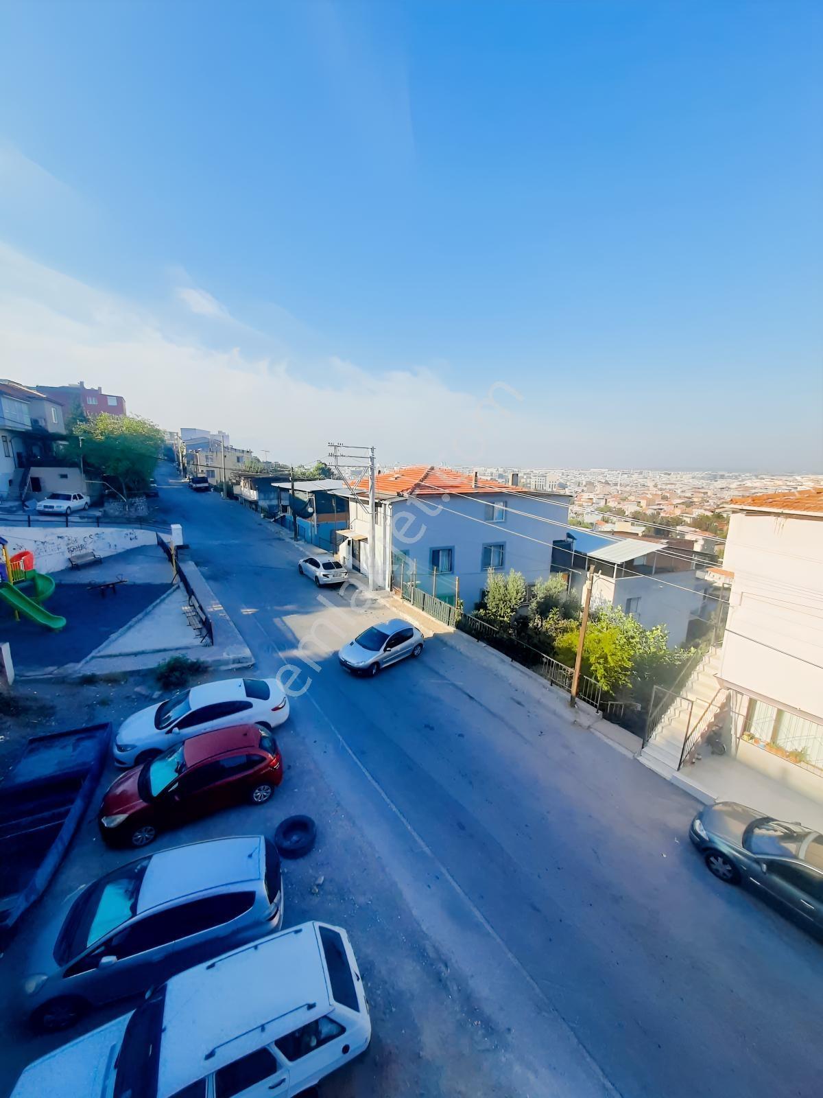 Çiğli Güzeltepe'de Sıfır 2+1 Satılık Daire — fotoğraf 18