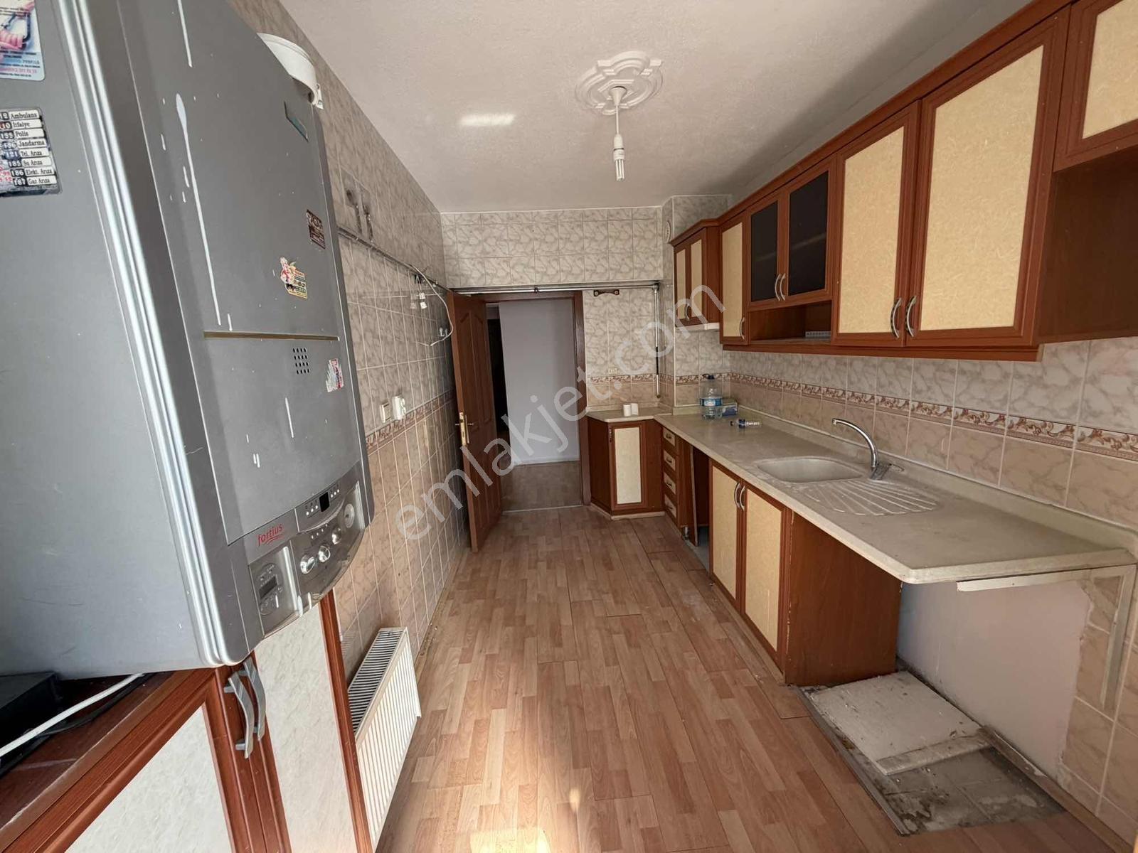Tandoğan Mh'de Ön Cephe Geniş Kullanışlı Daire Kuponn — fotoğraf 4