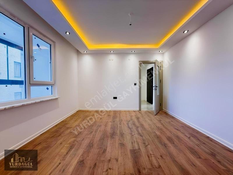 71 Evler'de Şehir Hastanesi Yakını Lüks,y.ısıtmalı,asansörlü 2+0 — fotoğraf 3