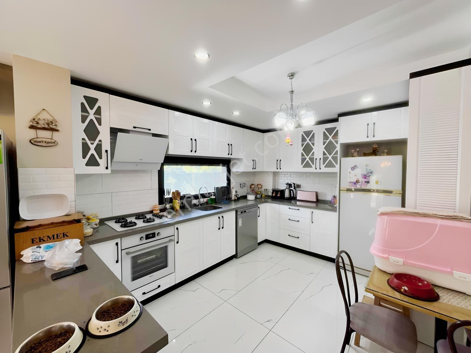 Dağlı !gayrimenkul'den|geniş Bahçeli|lüks|3+1|villa!! — fotoğraf 17