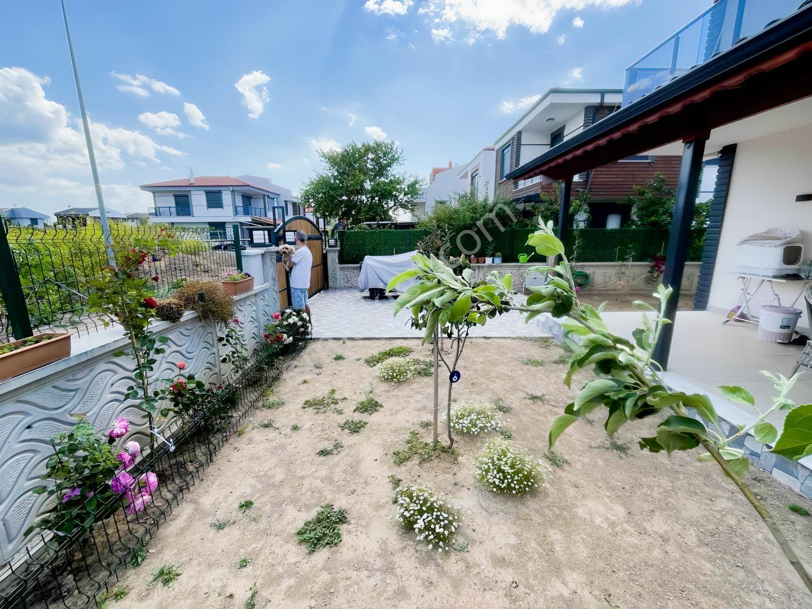 Dağlı !gayrimenkul'den|geniş Bahçeli|lüks|3+1|villa!! — fotoğraf 24