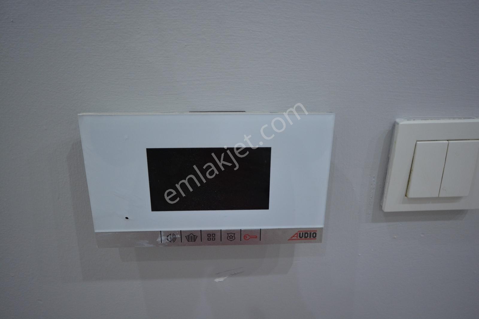 Metronun Yanında Eminevime Uygun 2+1 Özel Dekorlu Satılık Daire — fotoğraf 23