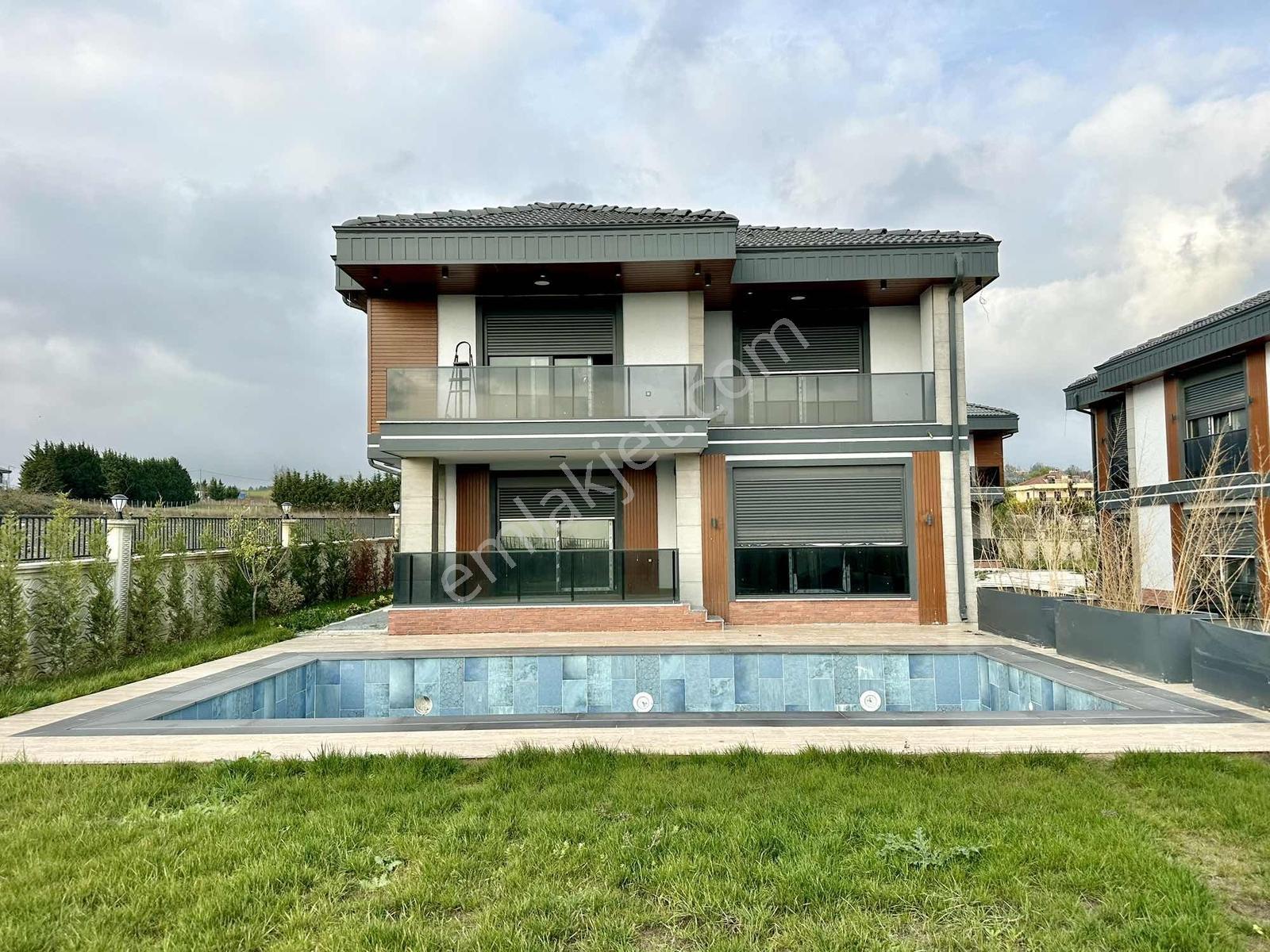 [Kassel Yapı] Son 1 Adet - 700M2 Bahçe - Havuz - Fırsat Villa !!