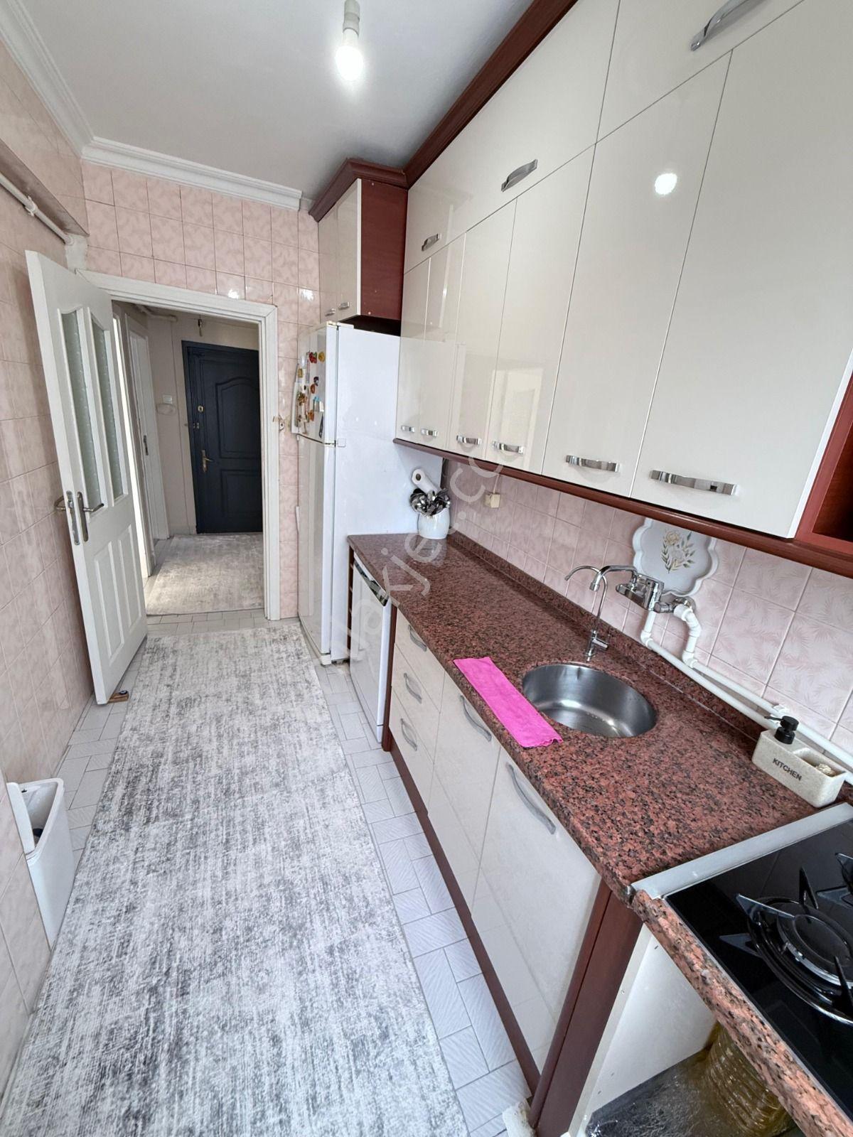 Loft'tan Sefaköy Merkezde 2+1 95m2 3. Kat Satılık Daire — fotoğraf 10