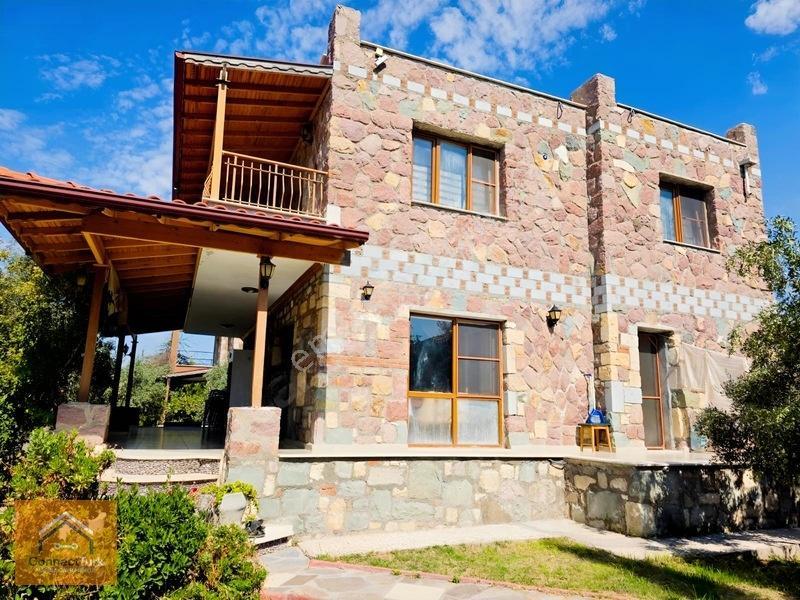 Dikili Bademlide Doğayla İç İçe, Deniz Manzaralı Taş Villa — fotoğraf 4