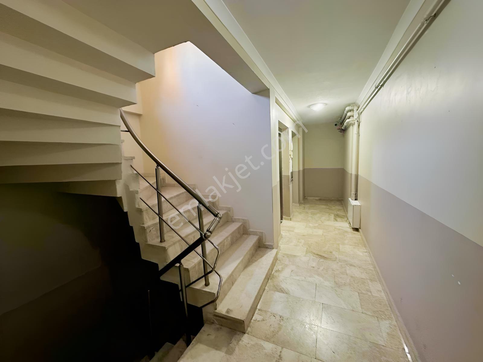 Esenyalı Mah 90m2 Net Kulanımlı 2+1 — fotoğraf 8