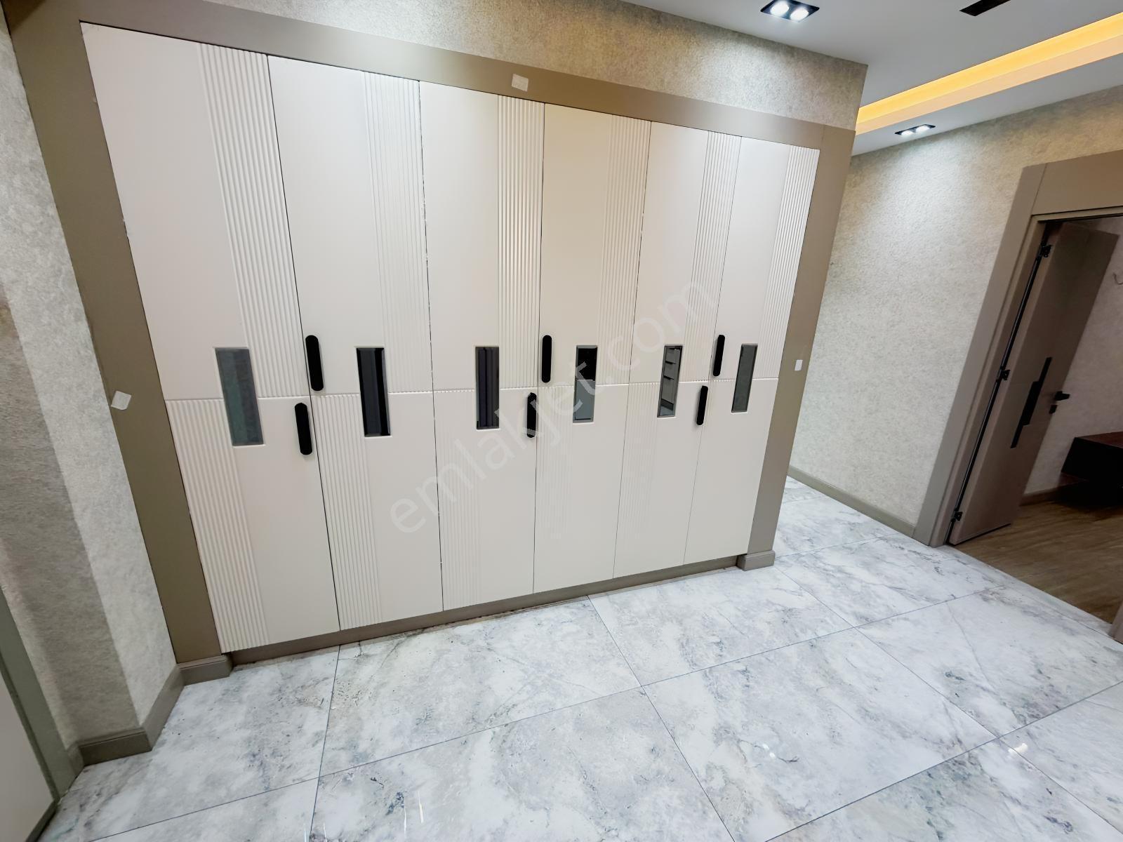 2 Bloklu Sitede | 7. Kat | 165 M² Brüt 155 M² Net — fotoğraf 2