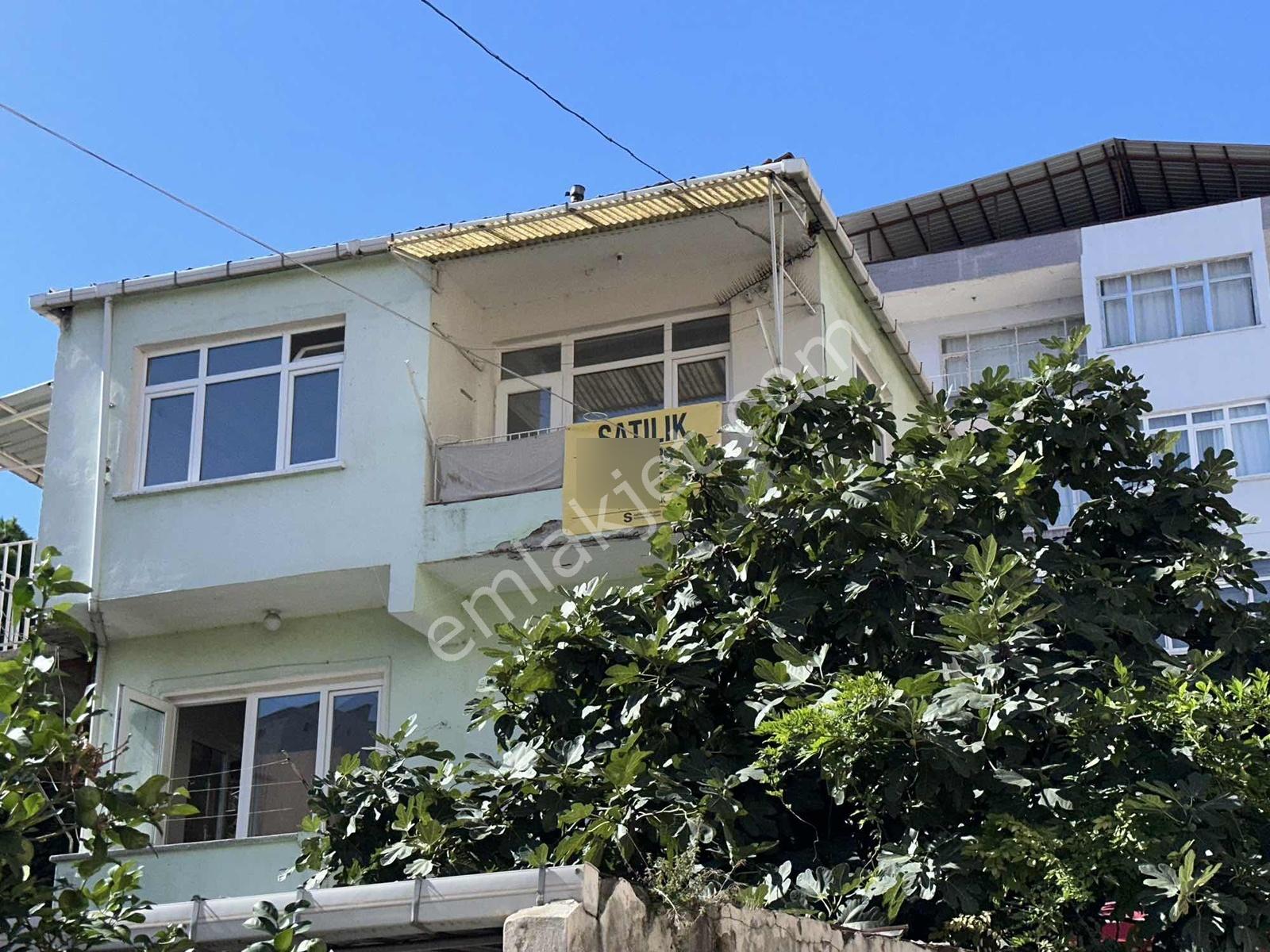 Alan Emlak; 4 Kata İmarlı, Köşe Parsel, İşlek Konumda — fotoğraf 5