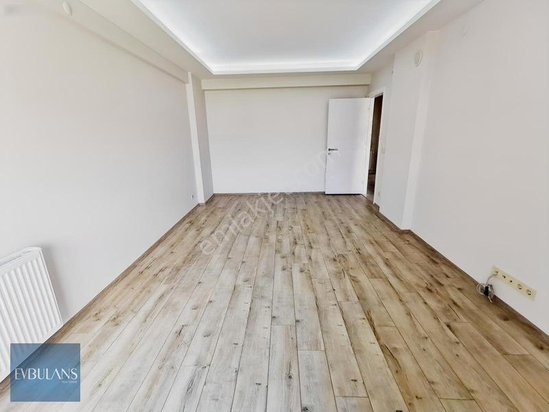 Ordu Bulvarı Yanı Park Cephe Karanlık Odasız Ara Kat 2+1 — fotoğraf 7