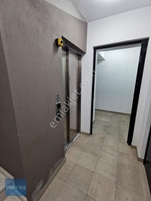 Ordu Bulvarı Yanı Park Cephe Karanlık Odasız Ara Kat 2+1 — fotoğraf 22