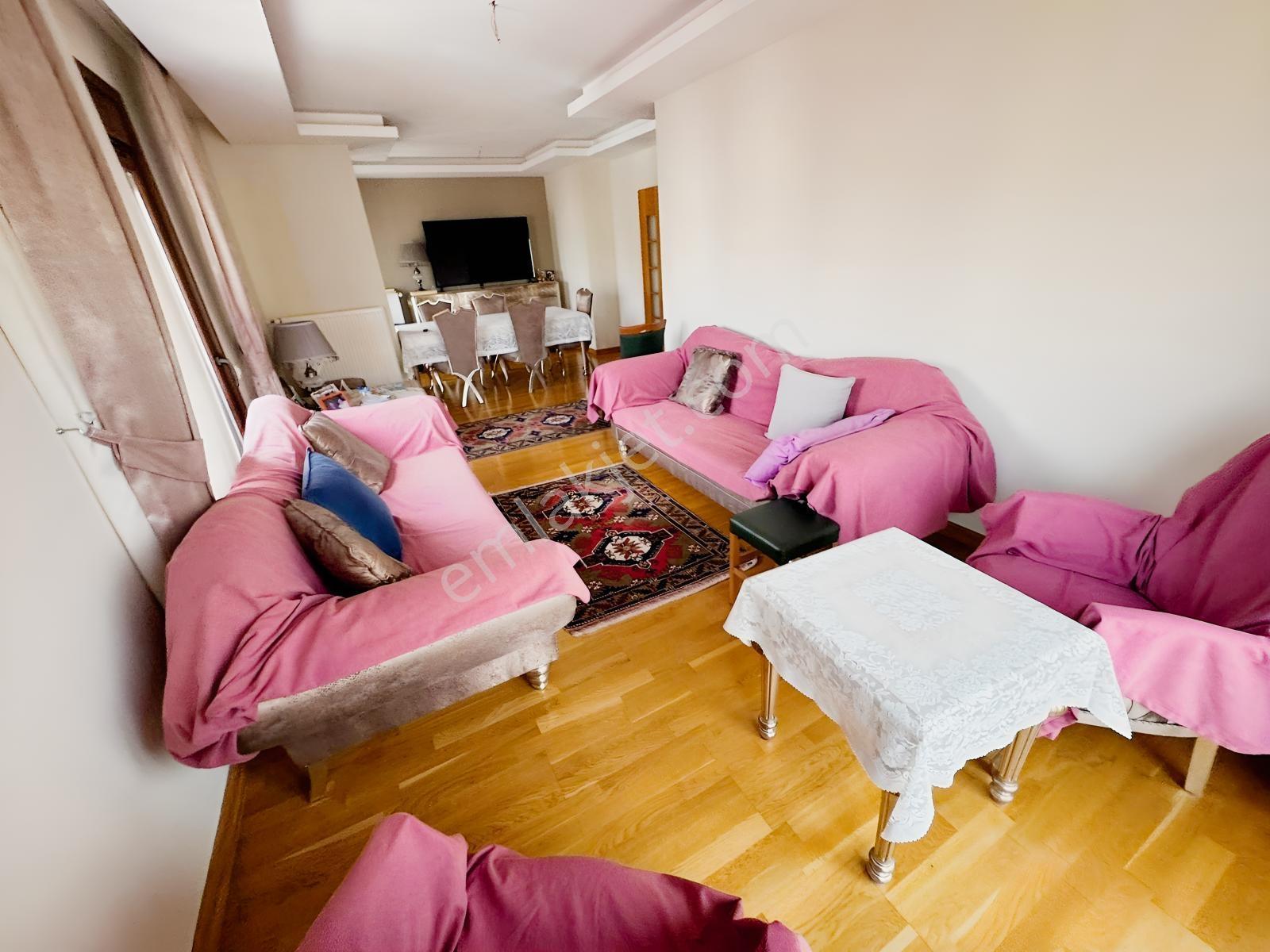 Lider'den Caddeye Yürüme Mesafesinde Ebeveyn Banyolu Lüks 3+1! — fotoğraf 2