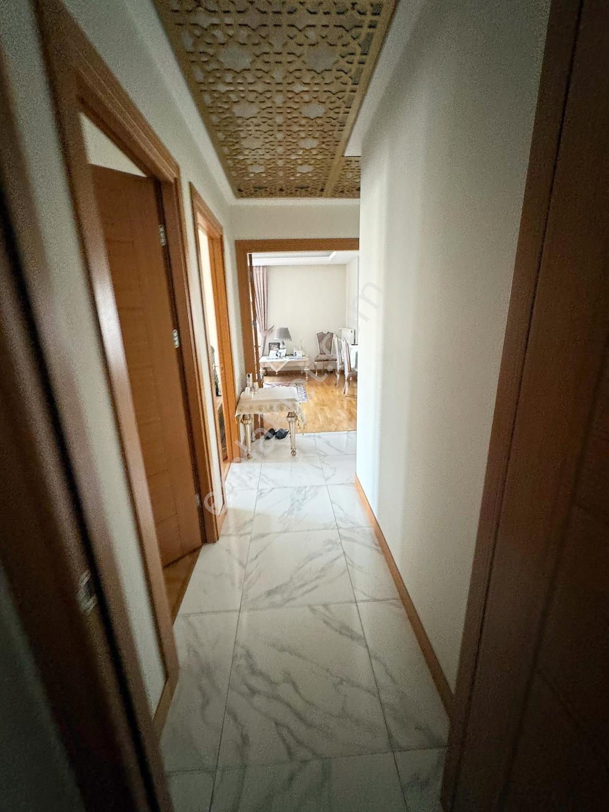Lider'den Caddeye Yürüme Mesafesinde Ebeveyn Banyolu Lüks 3+1! — fotoğraf 15
