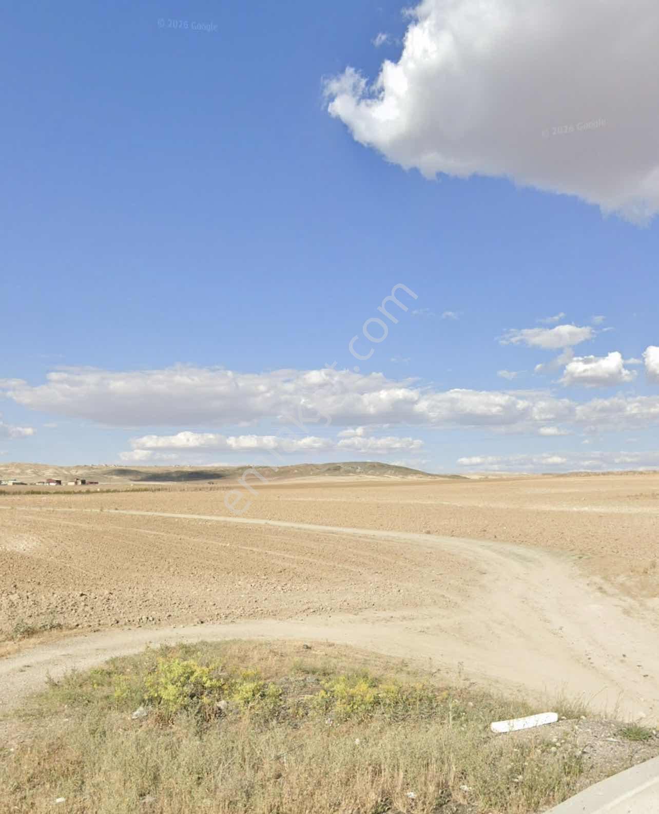 Emirlerde Konya Yoluna Çok Yakın Tek Tapu — fotoğraf 2