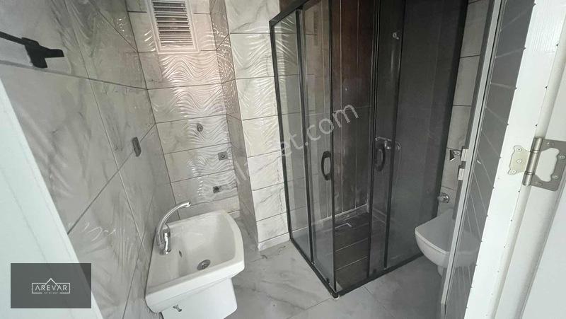 Arevar Dan Beylerbeyin 'de Satılık Bakımlı 2+1 Daire — fotoğraf 15