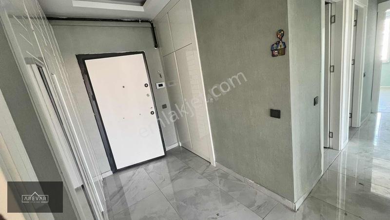 Arevar Dan Beylerbeyin 'de Satılık Bakımlı 2+1 Daire — fotoğraf 19
