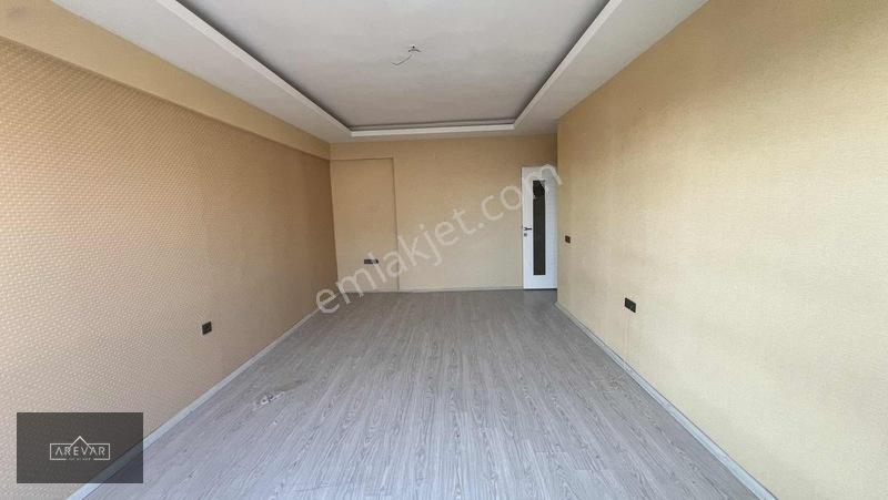 Arevar Dan Beylerbeyin 'de Satılık Bakımlı 2+1 Daire — fotoğraf 25