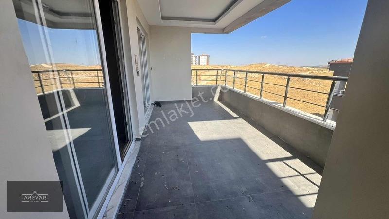 Arevar Dan Beylerbeyin 'de Satılık Bakımlı 2+1 Daire — fotoğraf 26