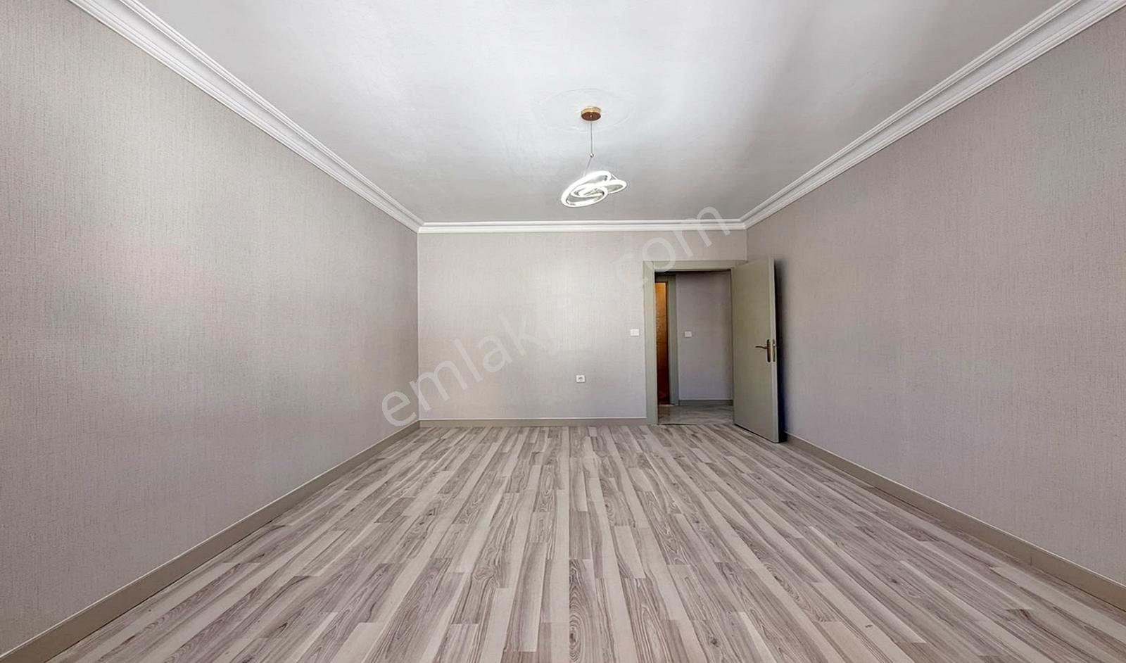 Yasa'dan Karakaya'da 3.kat 3+1 Caddeye Yakın Full Yapılı !!! — fotoğraf 26