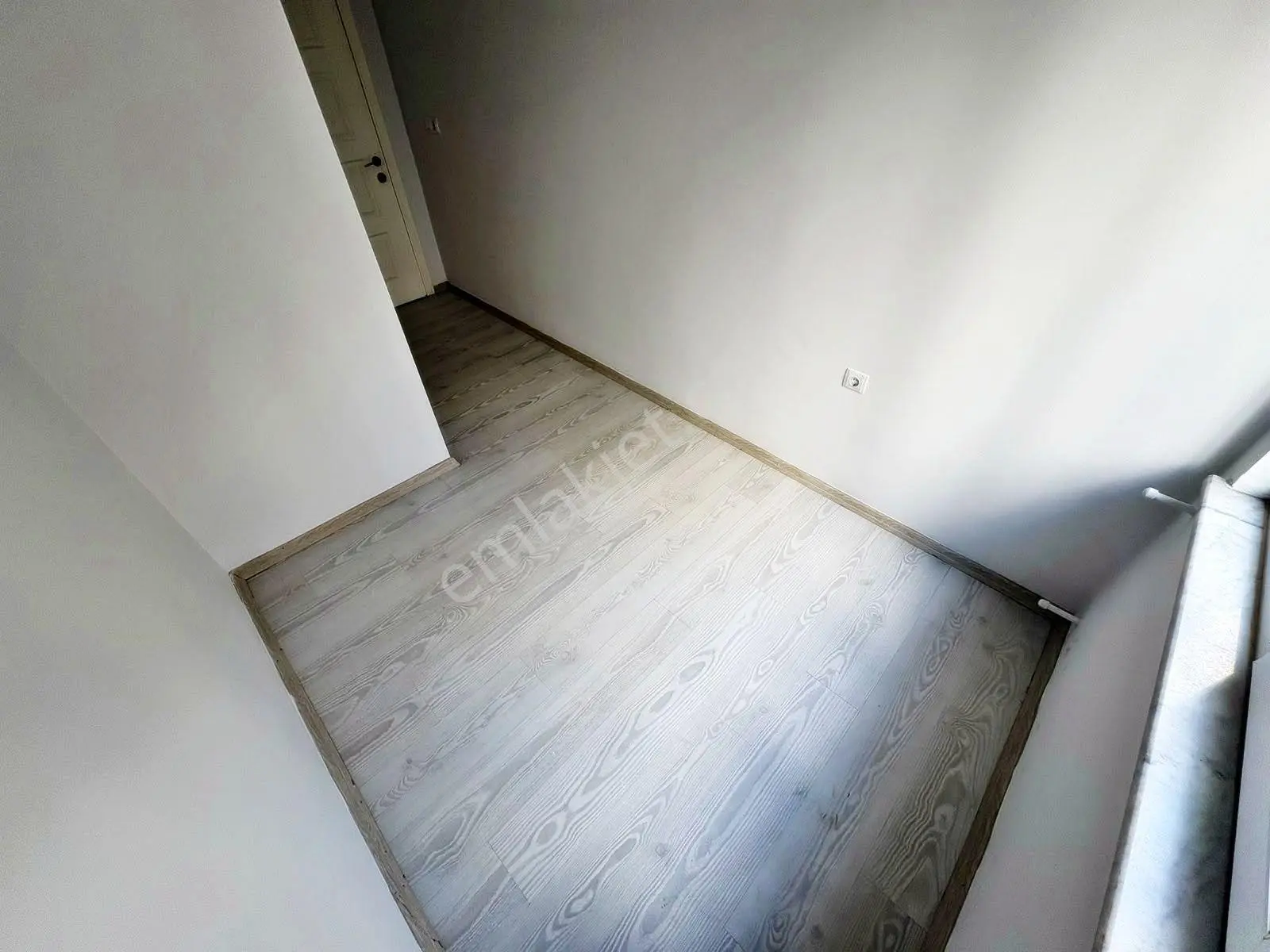 Aktiften Yetişen Alır Akçayda Satılık Yeni Genç Binada Yüksek Kredili 2+1 Daire — fotoğraf 31