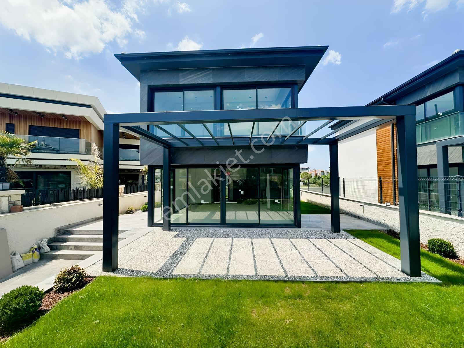 Urla İçmeler Müstakil Denize 200 Metre 3+1 Satılık Villa — fotoğraf 5