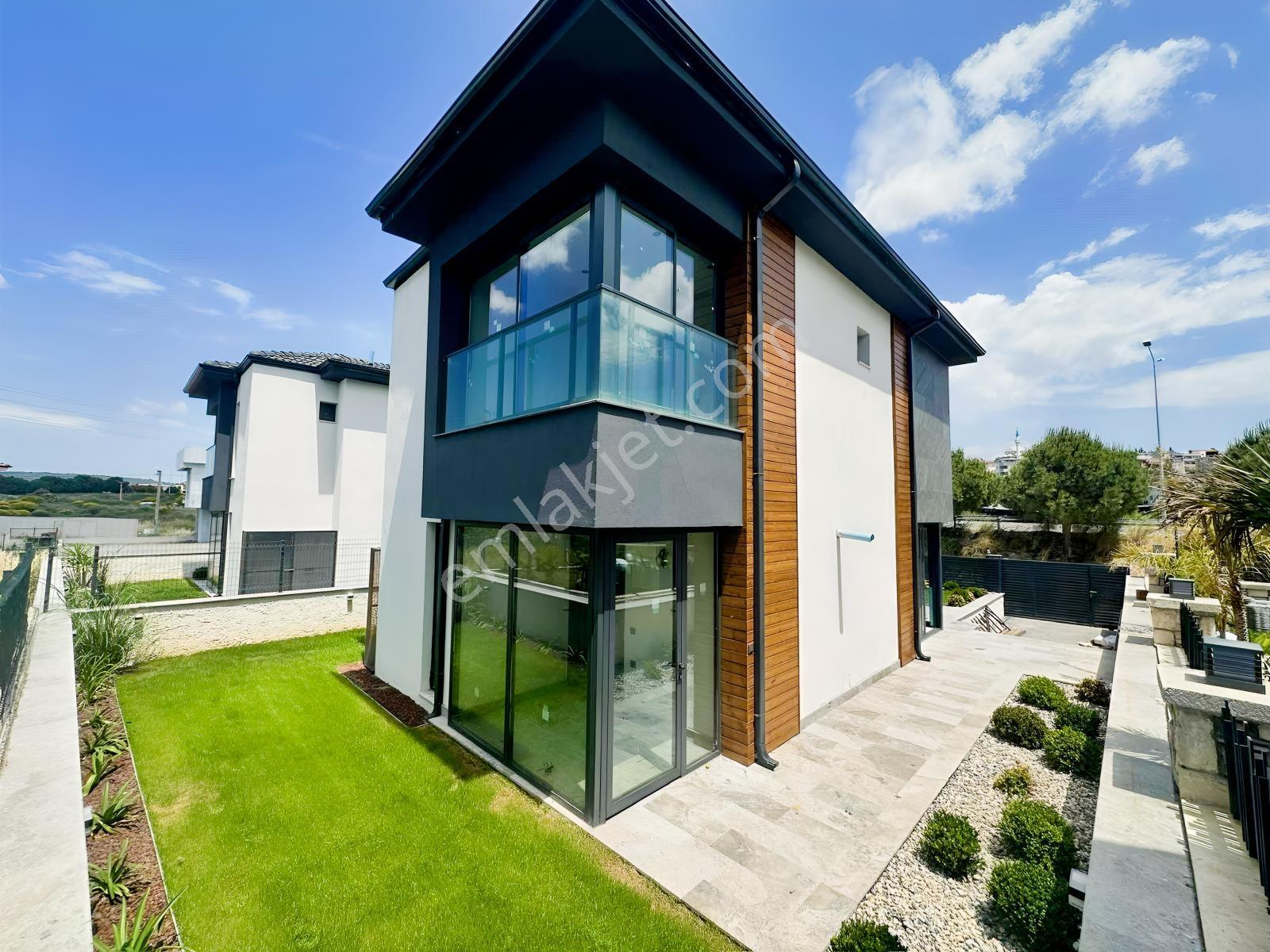 Urla İçmeler Müstakil Denize 200 Metre 3+1 Satılık Villa — fotoğraf 10