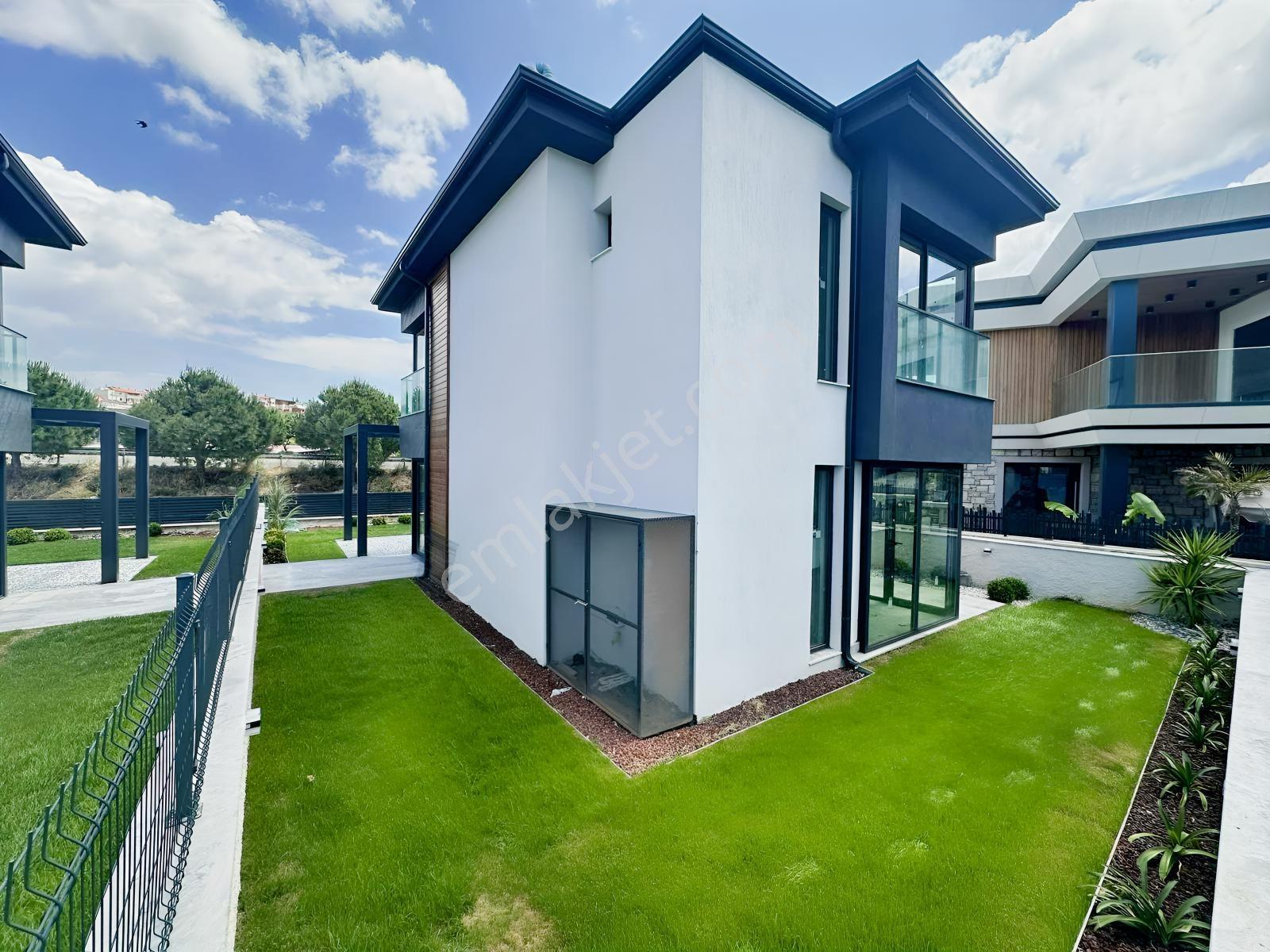 Urla İçmeler Müstakil Denize 200 Metre 3+1 Satılık Villa — fotoğraf 11