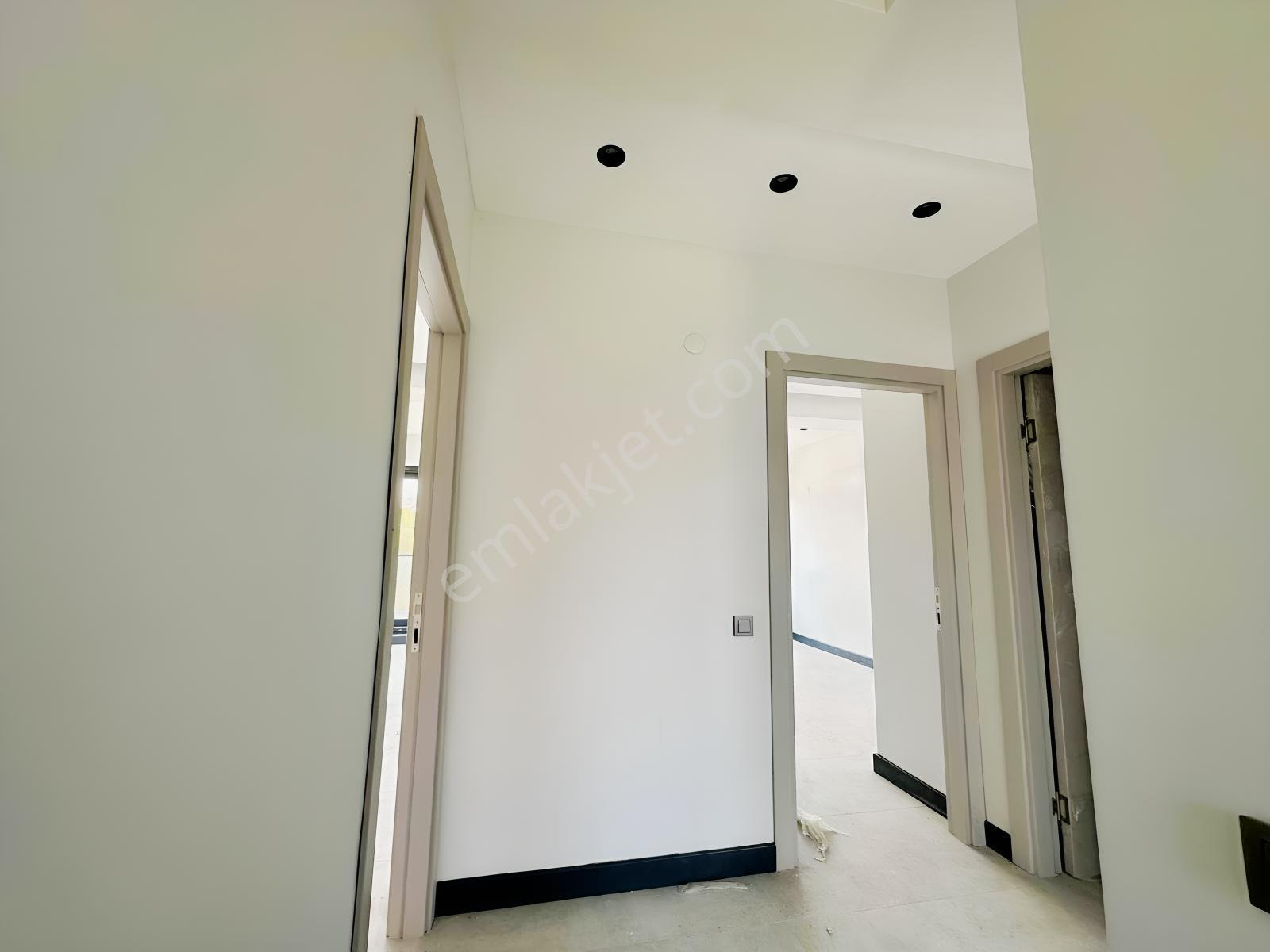 Urla İçmeler Müstakil Denize 200 Metre 3+1 Satılık Villa — fotoğraf 19
