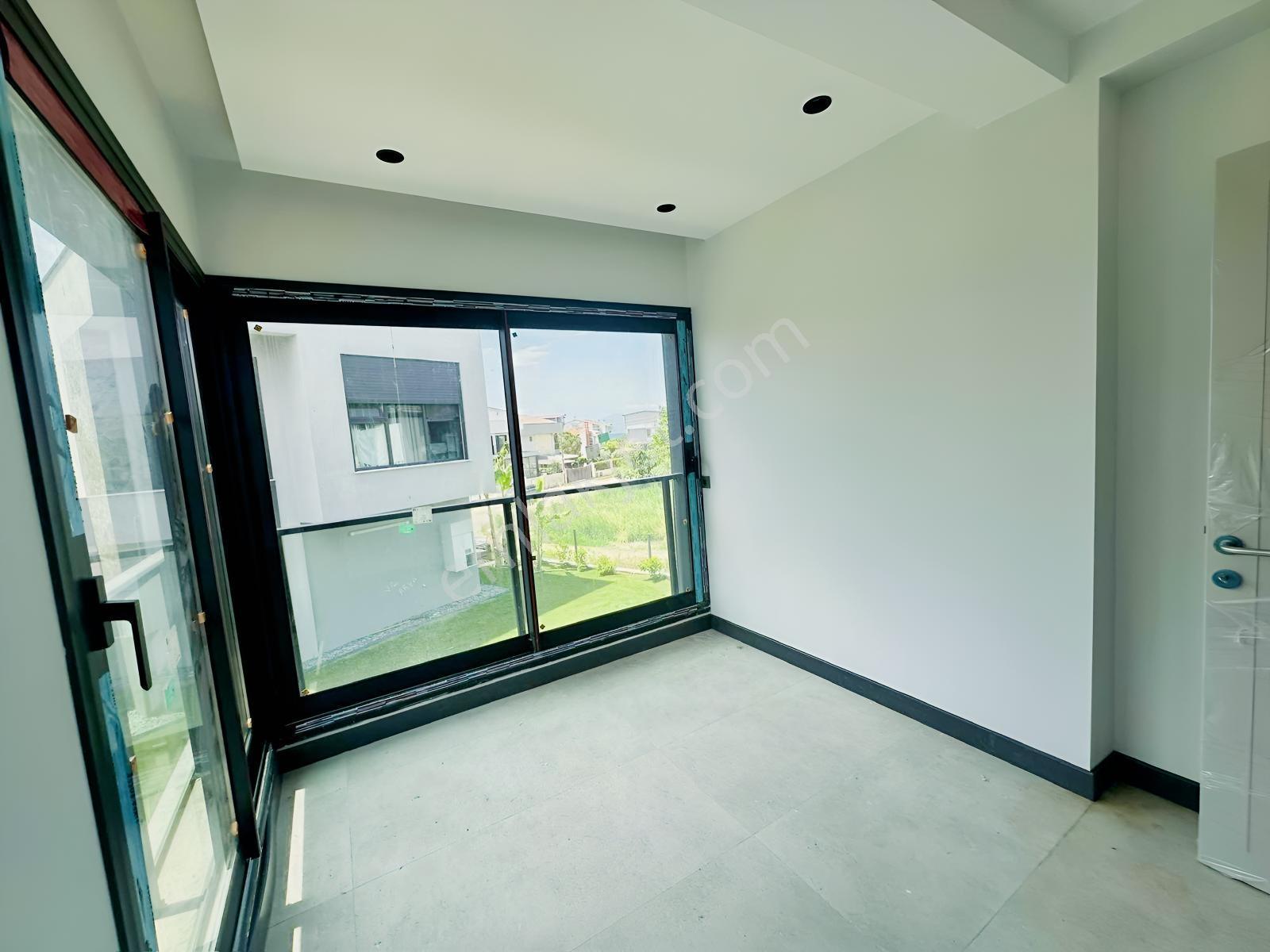 Urla İçmeler Müstakil Denize 200 Metre 3+1 Satılık Villa — fotoğraf 21