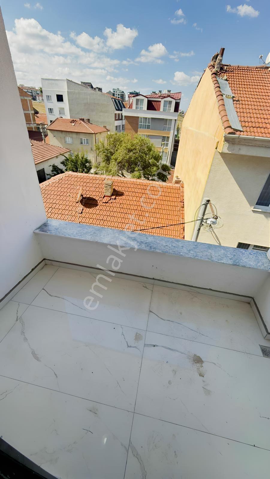 Şirintepede Kat Seçenekli 2+1 | Yerden Isıtma | Ortak Garaj — fotoğraf 26