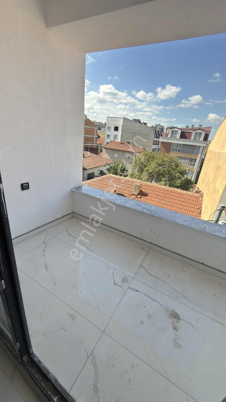 Şirintepede Kat Seçenekli 2+1 | Yerden Isıtma | Ortak Garaj — fotoğraf 35
