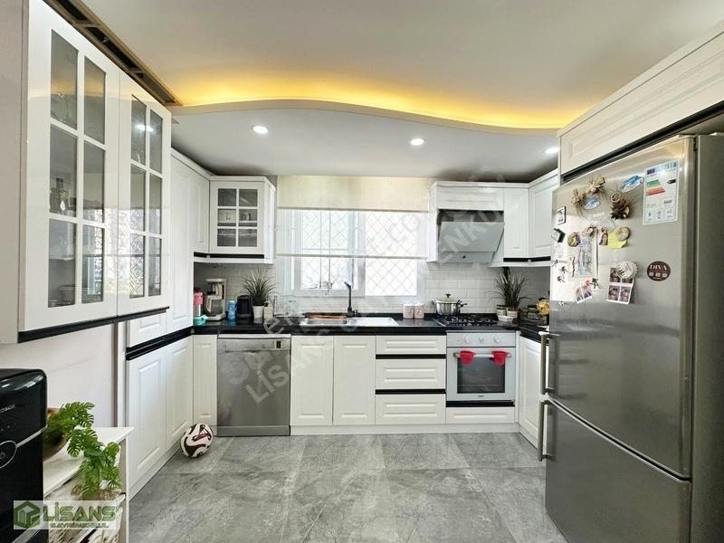 Huzurevleri'Nde_Metro_Civ_Geniş_Ç.Banyo_Extralı 4+1
